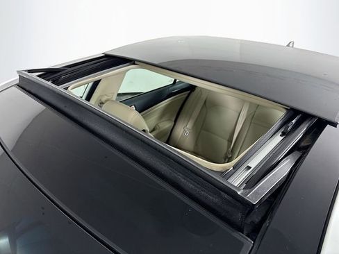 Used 2016 Kia Cadenza Premium w/ Luxury Package image 22