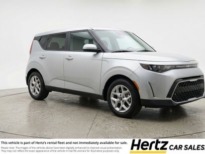 Used 2025 Kia Soul LX w/ LX Technology Package
