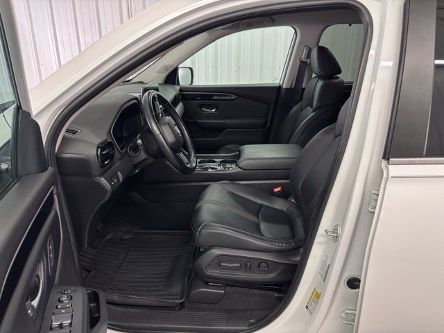 Used 2023 Honda Pilot EX-L image 2