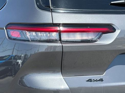 Certified 2023 Jeep Grand Cherokee L Laredo AWD/4WD image 27
