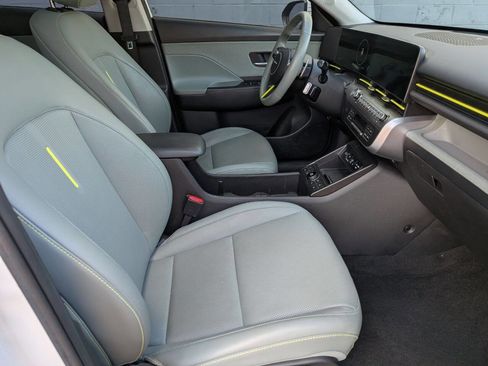 Used 2024 Hyundai Kona Limited image 8