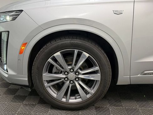 Used 2020 Cadillac XT6 Premium Luxury w/ Platinum Package AWD/4WD image 11