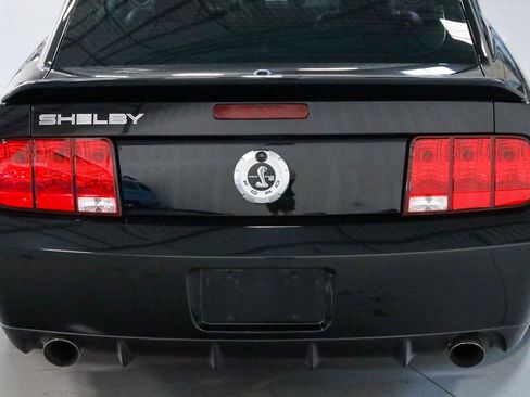 Used 2007 Ford Mustang Shelby GT500 RWD image 38