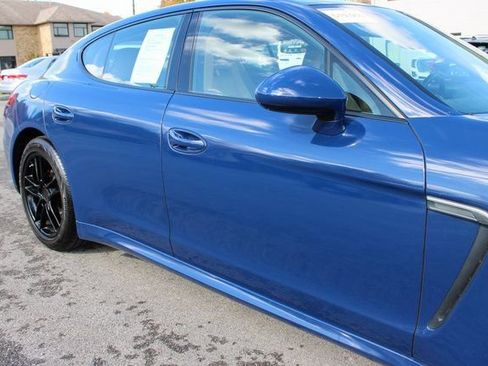 Used 2015 Porsche Panamera 4 image 47