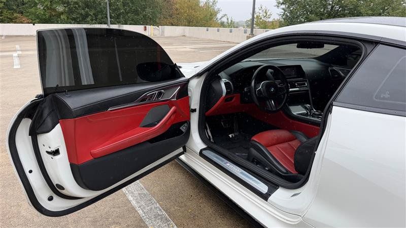 Used 2019 BMW M850i xDrive Coupe w/ M Carbon Exterior Package AWD/4WD image 33