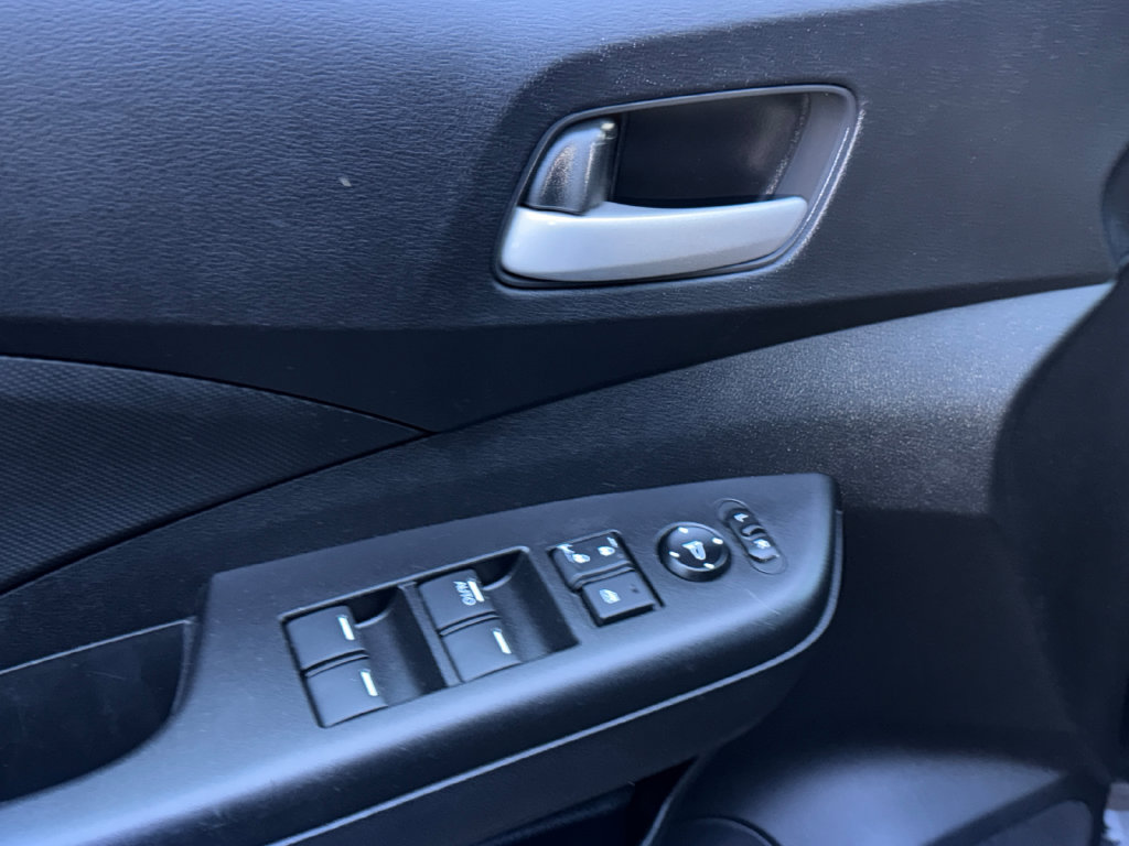 Used 2015 Honda CR-V LX image 14