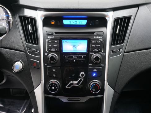 Used 2011 Hyundai Sonata SE image 15