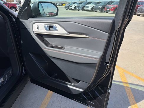 New 2026 Ford Explorer Active AWD/4WD image 25
