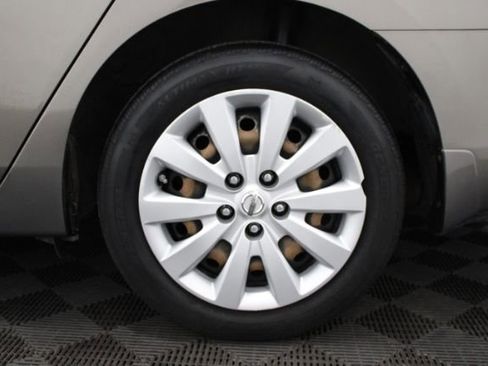 Used 2015 Nissan Sentra SV image 9