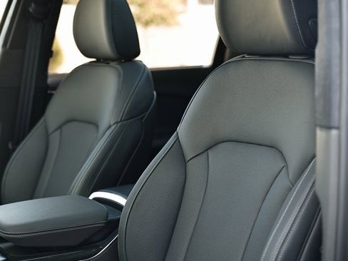 Used 2025 Audi Q7 3.0T Prestige image 21