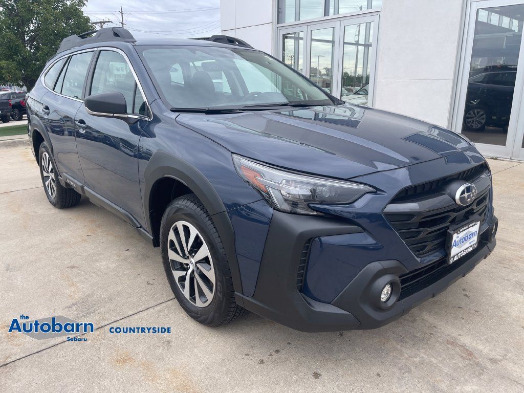 Used 2025 Subaru Outback AWD/4WD image 7