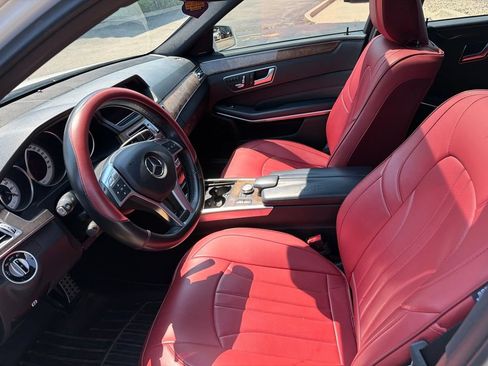 Used 2014 Mercedes-Benz E 350 4MATIC Sedan image 11