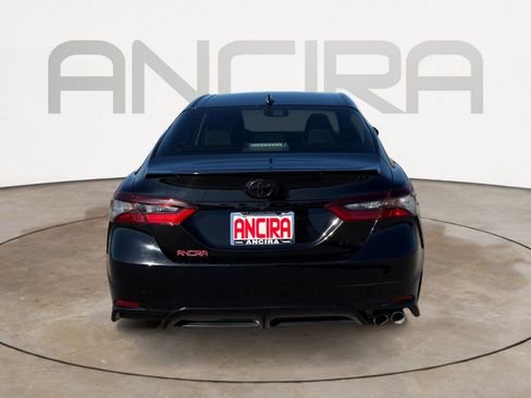 Used 2023 Toyota Camry SE image 11