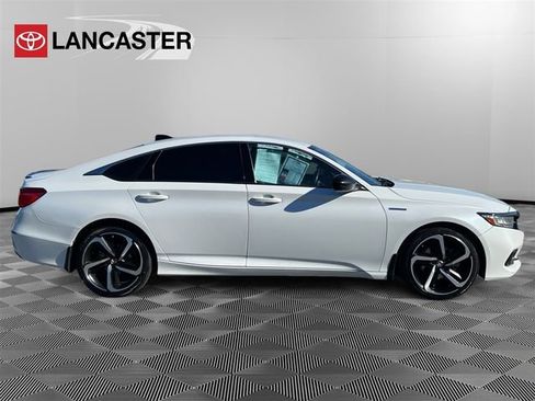 Used 2022 Honda Accord Sport image 8