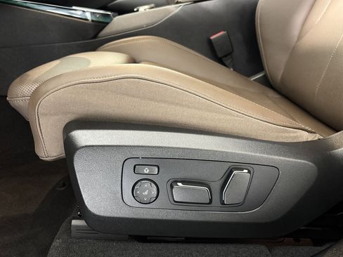 Certified 2025 BMW X3 xDrive30 w/ Premium Package AWD/4WD image 13