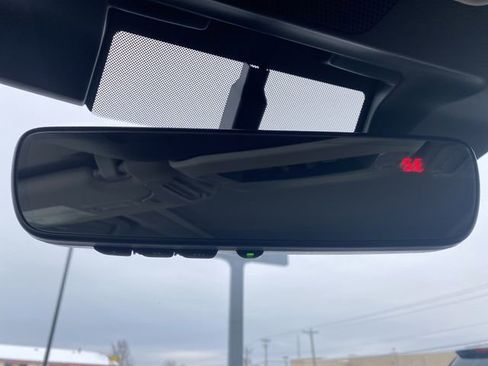 Used 2024 Subaru Forester Touring w/ Pop Package 2 image 30