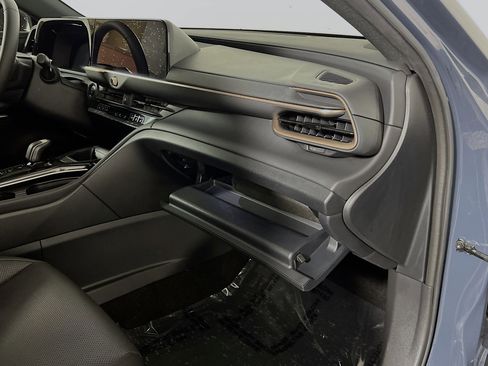 Used 2025 Toyota Crown XLE image 35