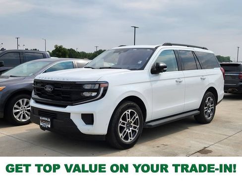Used 2025 Ford Expedition Active AWD/4WD image 1