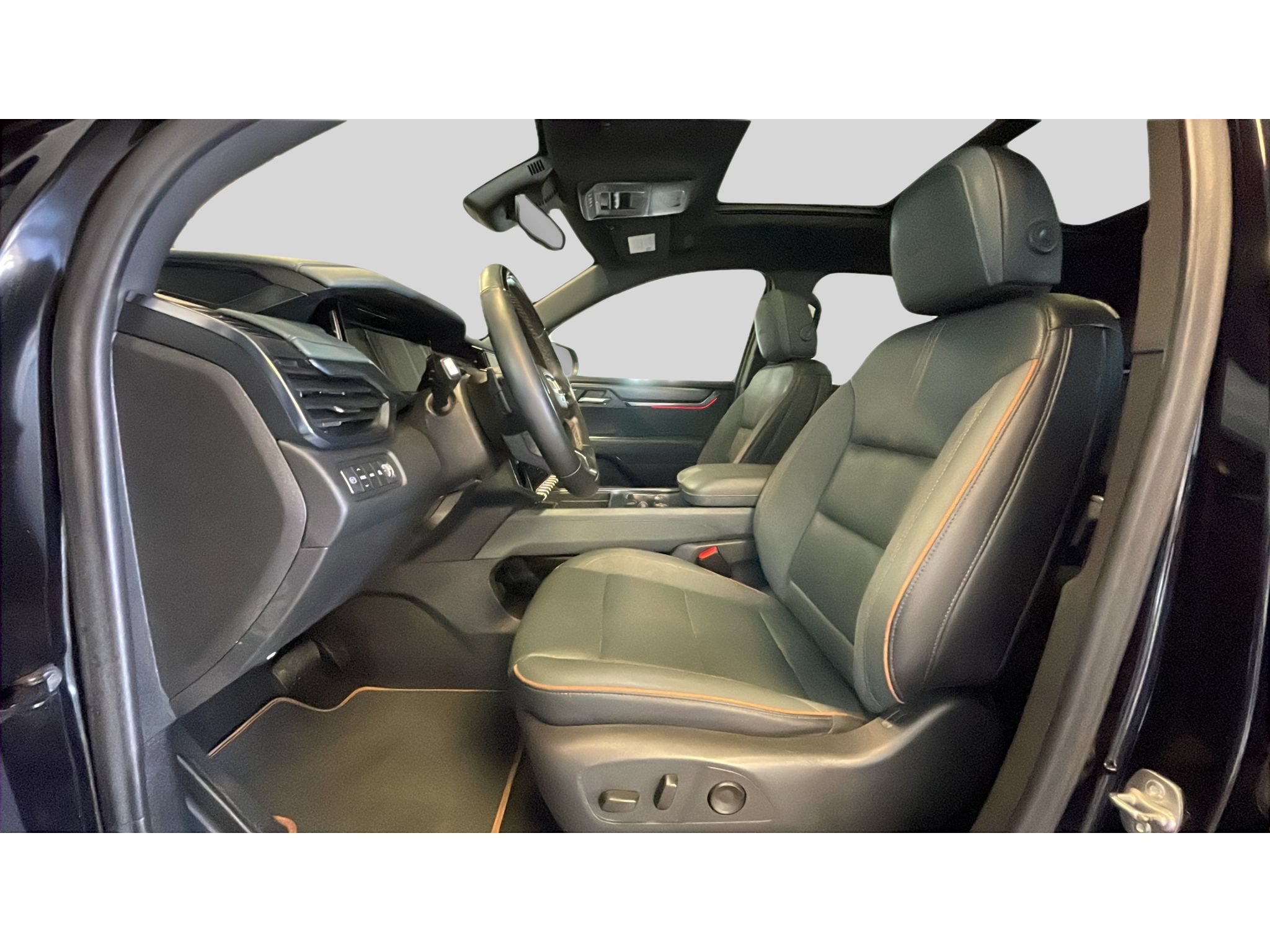 Used 2024 GMC Acadia AT4 w/ Super Cruise Package AWD/4WD image 11
