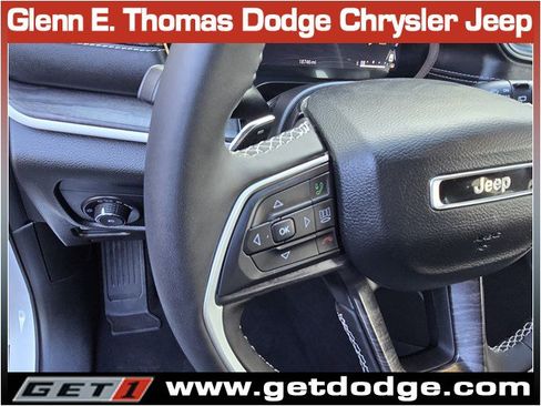 Certified 2023 Jeep Grand Cherokee Limited w/ Luxury Tech Group II image 20