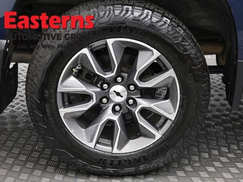 Used 2021 Chevrolet Silverado 1500 RST AWD/4WD image 32