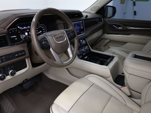 Used 2021 GMC Yukon Denali w/ LPO, Illumination Package AWD/4WD image 73