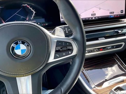 Used 2026 BMW X5 sDrive40i w/ M Sport Package image 18