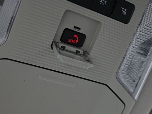 Used 2023 Toyota RAV4 XLE image 21