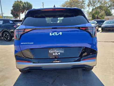 New 2026 Kia Sportage SX image 7