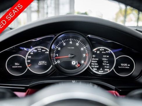 Used 2023 Porsche Cayenne Platinum Edition AWD/4WD image 32