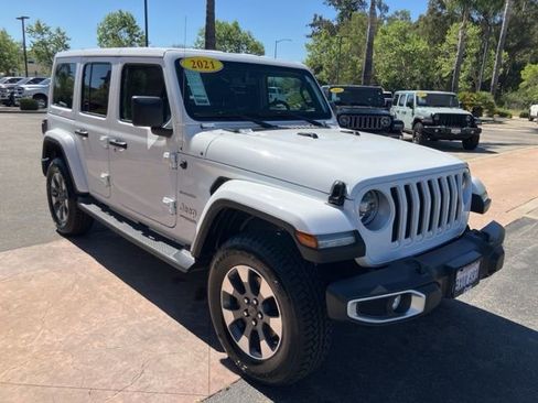 Used 2021 Jeep Wrangler Unlimited Sahara image 4
