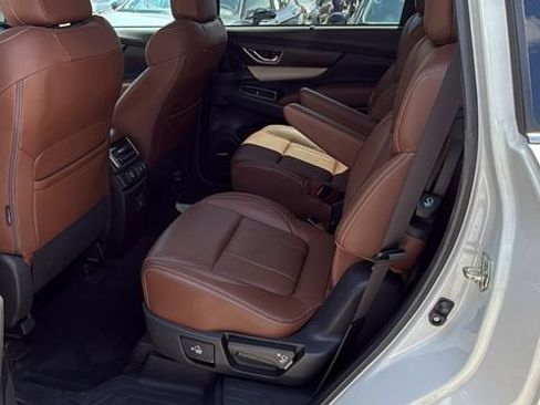 Used 2020 Subaru Ascent Touring w/ Popular Package #2 AWD/4WD image 16