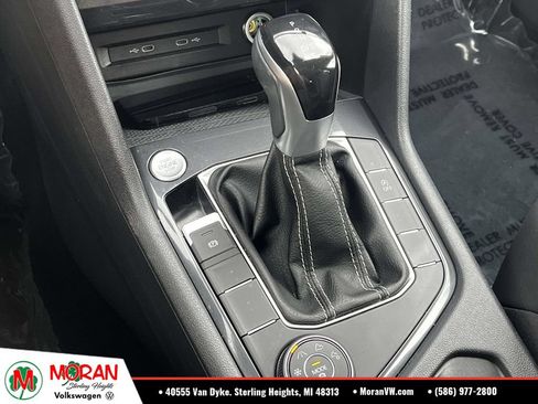 Used 2022 Volkswagen Tiguan SE AWD/4WD image 28
