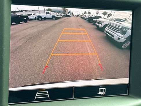 Used 2024 Chevrolet Silverado 1500 Custom image 9