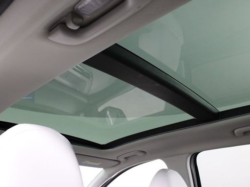 Certified 2025 Hyundai Tucson Limited FWD image 24