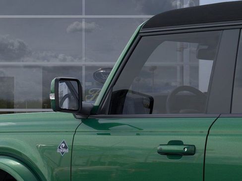 New 2025 Ford Bronco Outer Banks image 22
