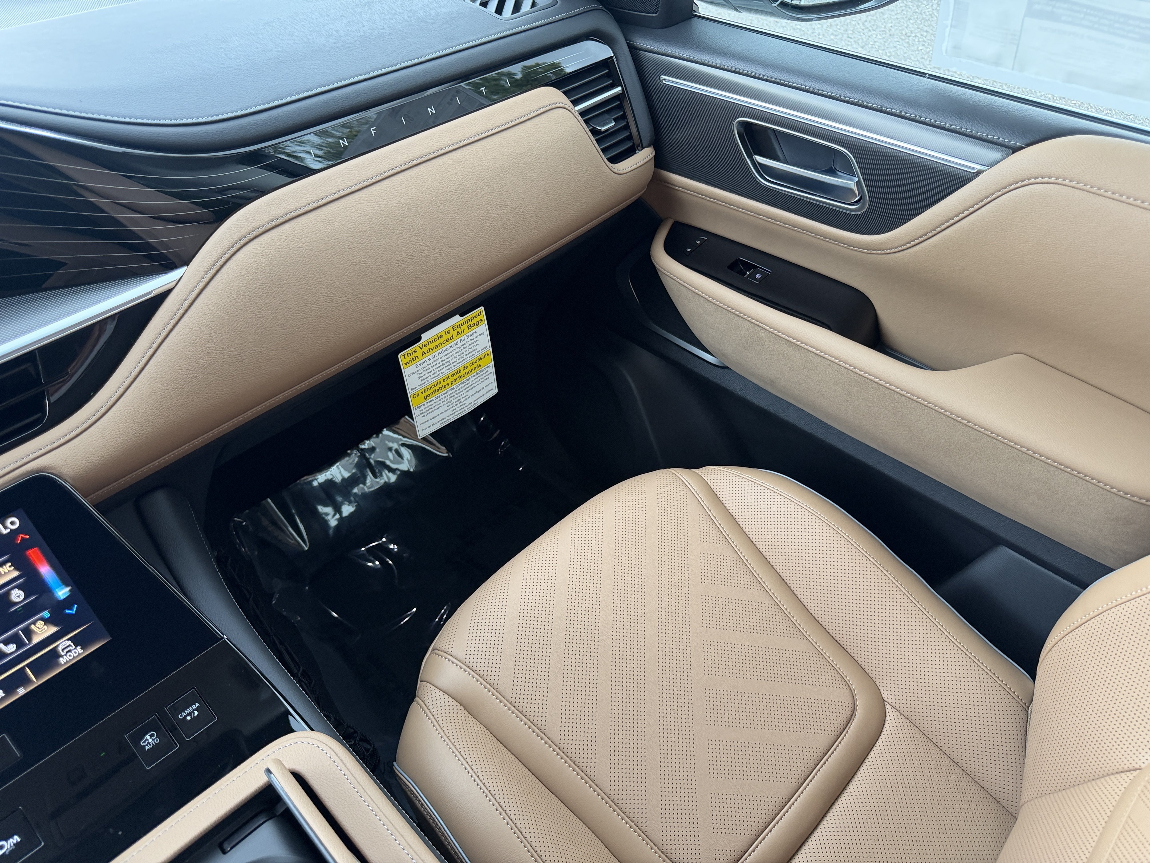 New 2027 INFINITI QX80 Luxe w/ Cargo Package RWD image 17