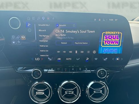 Used 2024 Chevrolet Blazer EV LT AWD/4WD image 20