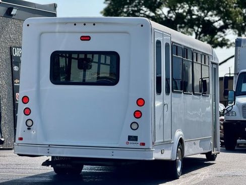 Used 2018 Ford E-450 and Econoline 450 Super Duty w/ Shuttle Bus Prep Package image 6