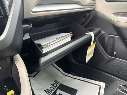 New 2026 Subaru Forester Premium AWD/4WD image 40