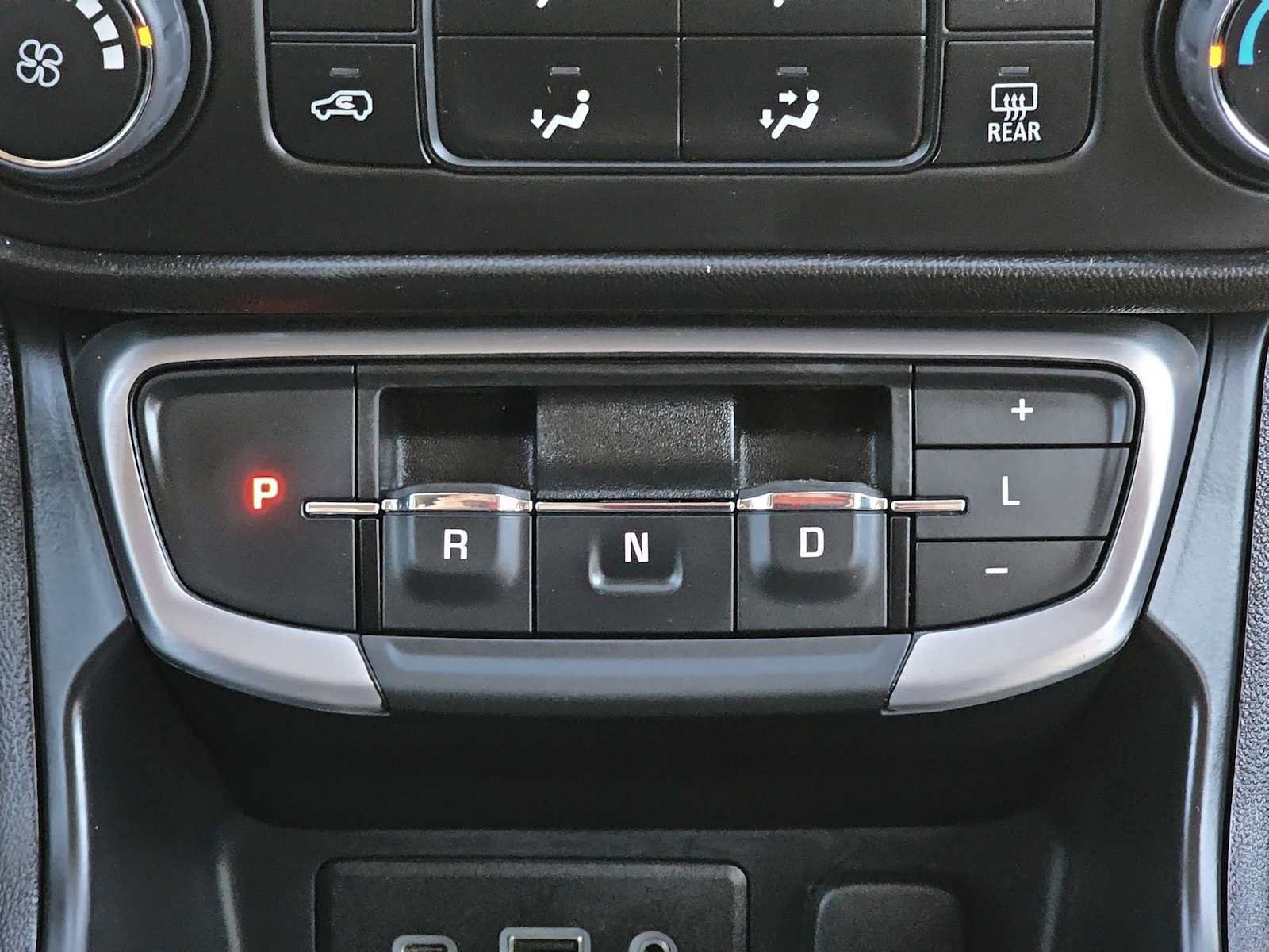 Used 2024 GMC Terrain SLE FWD image 15