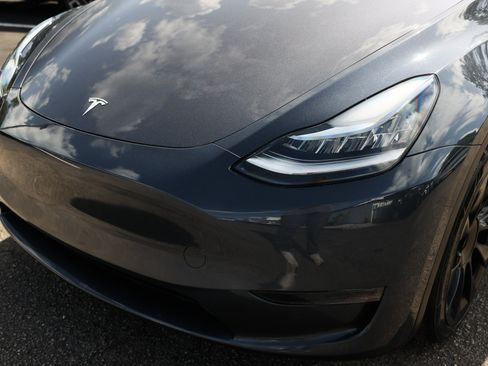 Used 2023 Tesla Model Y Long Range AWD/4WD image 26