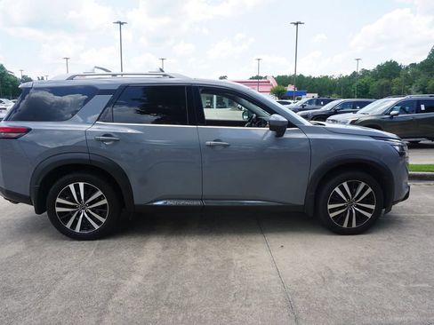 Used 2023 Nissan Pathfinder Platinum AWD/4WD image 25