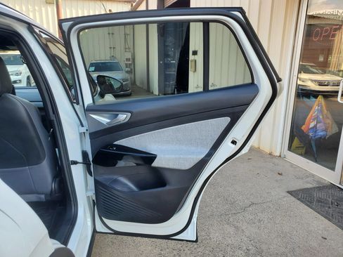 Used 2023 Volkswagen ID.4 Pro RWD image 25