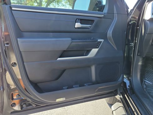 Used 2024 Toyota Tundra Platinum AWD/4WD image 15