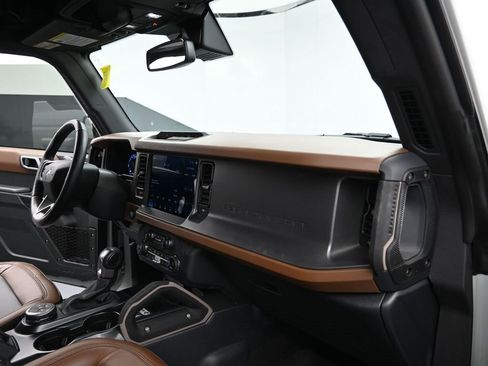 Certified 2024 Ford Bronco Outer Banks image 24