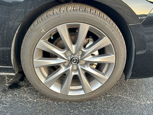 Used 2025 MAZDA MAZDA3 s FWD image 8