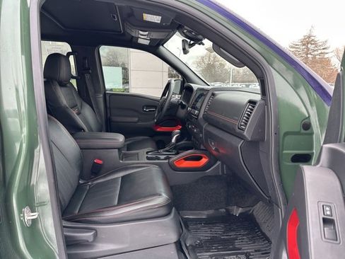Used 2023 Nissan Frontier PRO-4X w/ Pro-4X Premium Package image 18