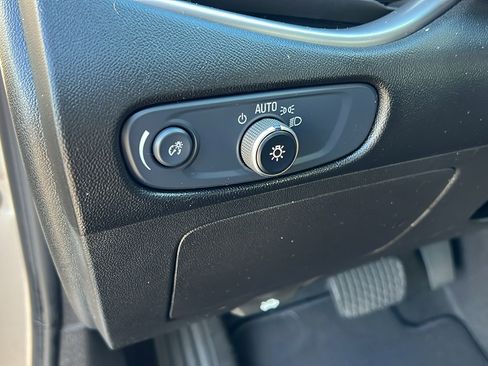 Used 2024 Chevrolet Malibu LT FWD image 26