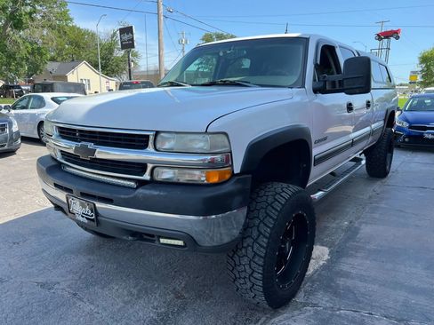 Used 2002 Chevrolet Silverado 2500 LT w/ Off-Road Skid Plate Pkg AWD/4WD image 4